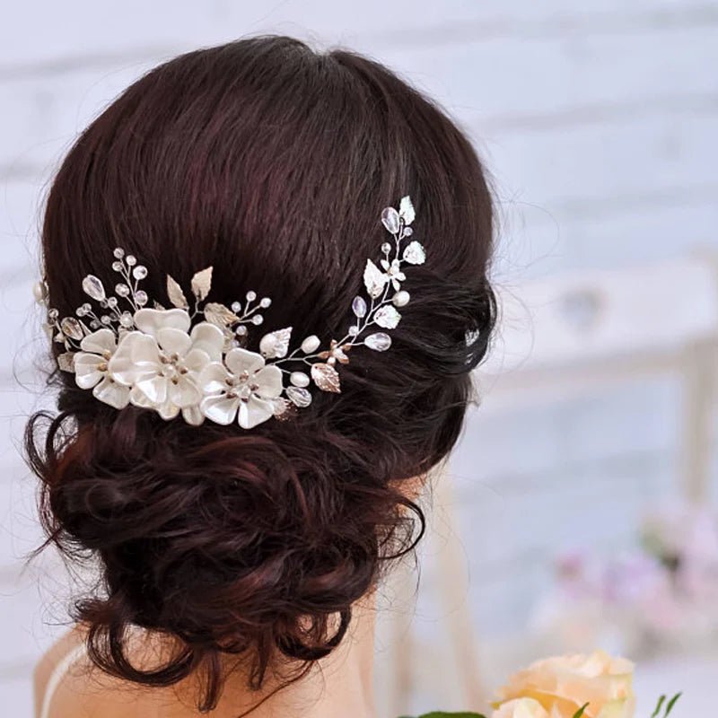 Wedding ornament jewellery collection, including hair vines and jewellery set
